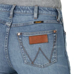 11MPEFN Wrangler Women's Retro High Rise Trouser -Western Store 11MPEFN.4