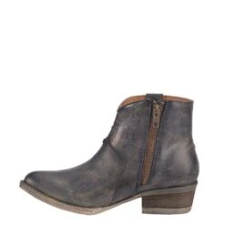 Corral Boots Q5025 Circle G Women's Blue Star Inlay & Studs Ankle Boots 11 Corral Boots Q5025 Circle G Women's Blue Star Inlay & Studs Ankle Boots -Western Store 57 1024x1024 d1118a1f 2bfb 4cd8 9d3c 9b5828a64e1d