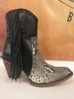 Corral Boots C2909 Corral Women's Black / Natural PYTHON With Fringe Short Boot -Western Store C2909 2