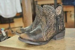 Q5021 Circle G By Corral Boots Women's URBAN Cutout Short Bootie -Western Store Circle G by Corral Q5021 Cutout Bootie