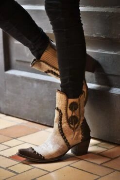 DDL047-1 Double D Ranch Women's STOCKYARDS Boot - ROANOKE 12 DDL047-1 Double D Ranch Women's STOCKYARDS Boot - ROANOKE -Western Store DDL 047 Cattlemen Stockyards Boot 2000x e18cd6e0 4c5a 4e6c 93c9 a8d6727d993b