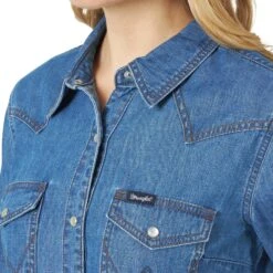 LW7006D Wrangler® Western Women's Denim Long Sleeve Top Snap 8 LW7006D Wrangler® Western Women's Denim Long Sleeve Top Snap -Western Store LW7006D BD01 SWBD PRD