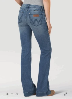 09MWWVI Wrangler Retro® Mae Boot Cut Trouser Jean - Mid-Rise- VIVKI Wash